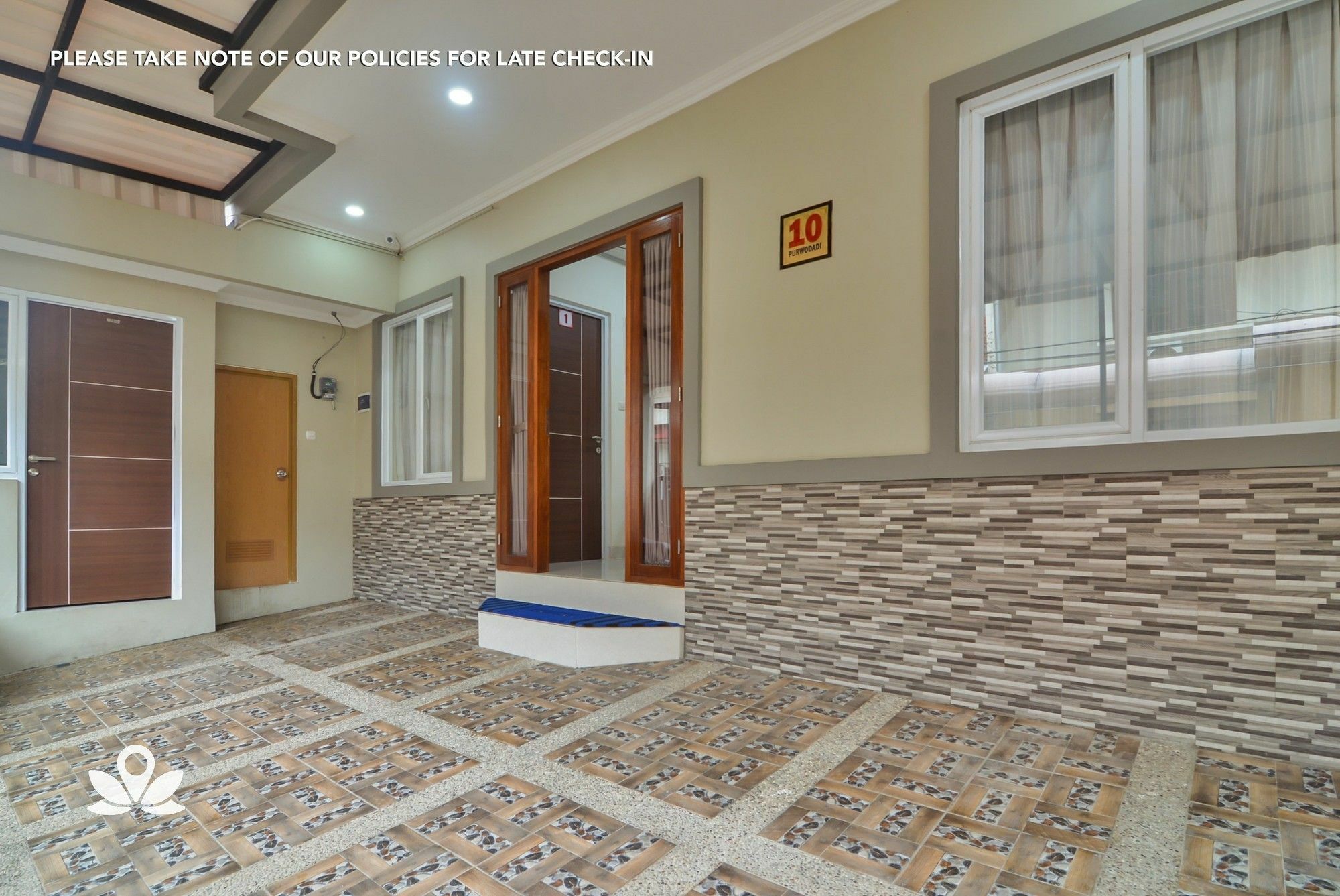 Zen Rooms Near Stasiun Sudirman Jakarta Exterior photo